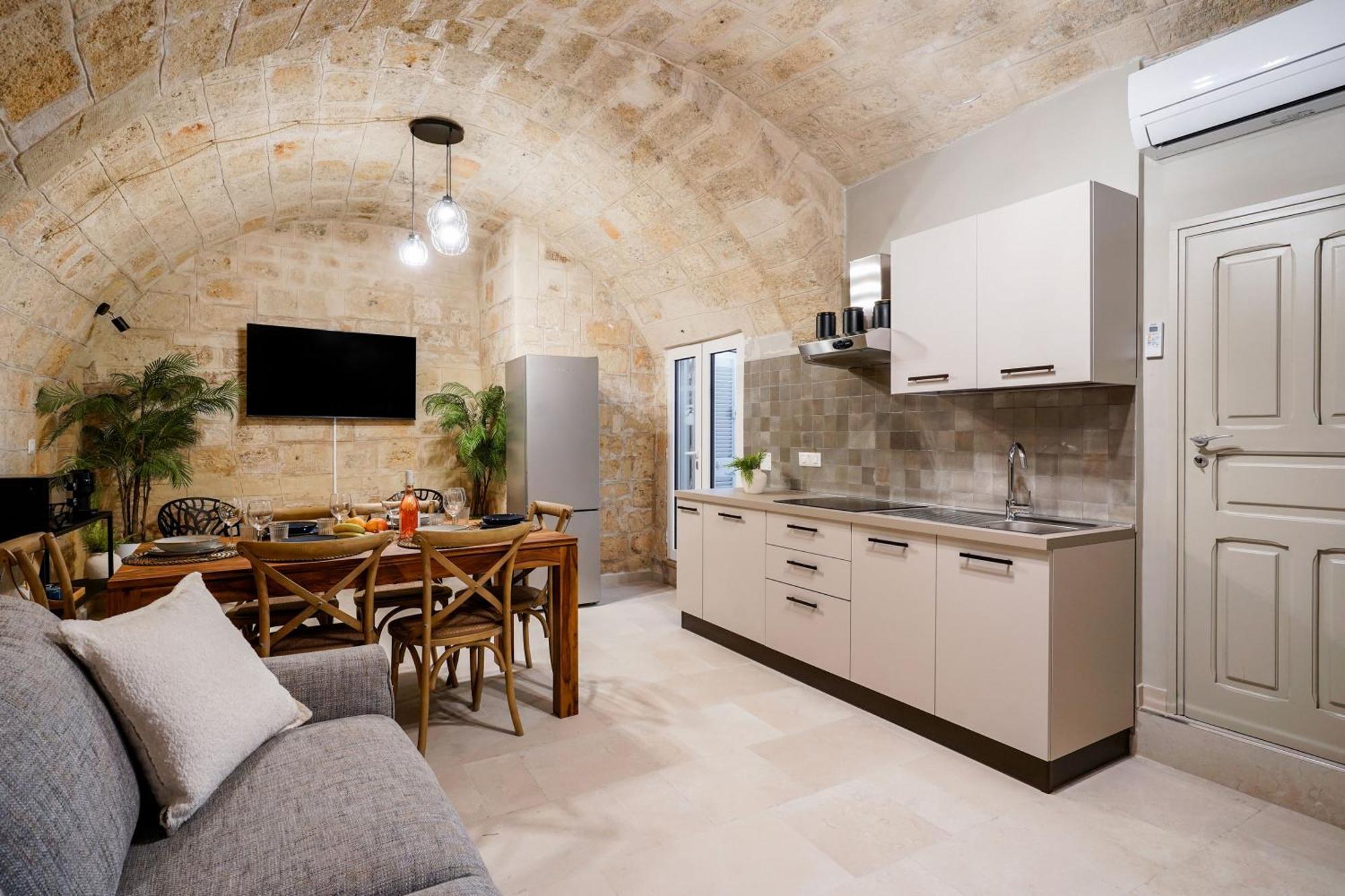 Vico Farinella Apartment By Barbarhouse Polignano a Mare Exterior photo